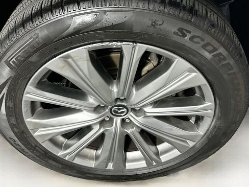 Used 2023 MAZDA CX-9 Signature image 11