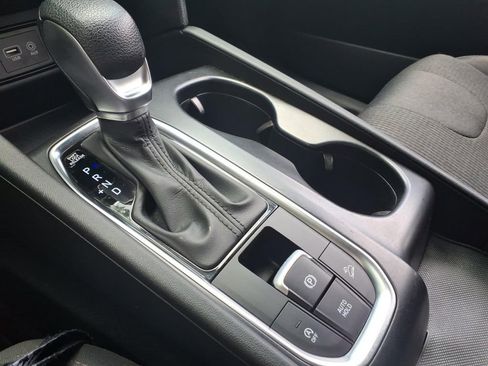 Used 2020 Hyundai Santa Fe SE AWD/4WD image 25