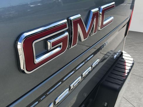 Used 2026 GMC Sierra 1500 Elevation AWD/4WD image 27