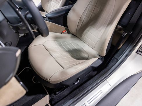 Used 2024 Ferrari Roma image 37