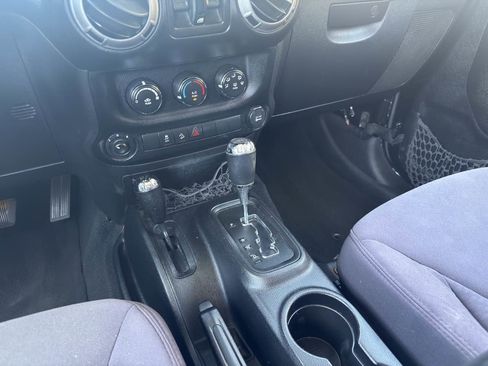 Used 2013 Jeep Wrangler Unlimited Sport image 25