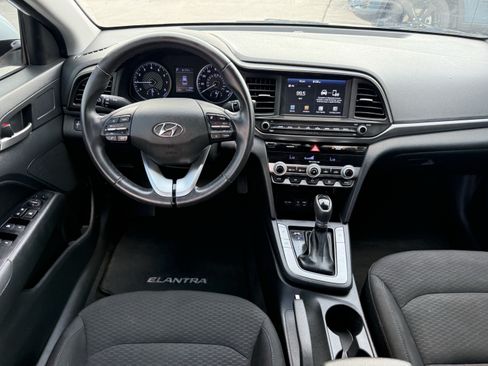 Used 2020 Hyundai Elantra Value Edition w/ Cargo Package (C1) FWD image 15