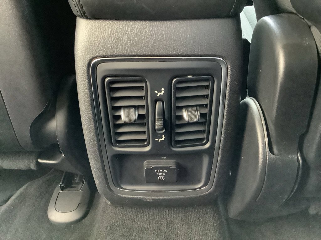 Used 2013 Jeep Grand Cherokee Laredo w/ Laredo E Group AWD/4WD image 20