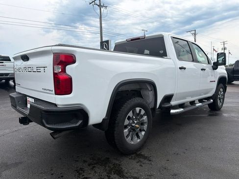 Used 2024 Chevrolet Silverado 2500 Custom w/ Custom Value Package AWD/4WD image 3