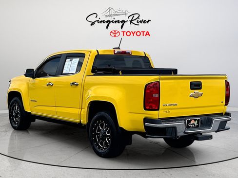 Used 2015 Chevrolet Colorado LT w/ Luxury Package RWD image 4