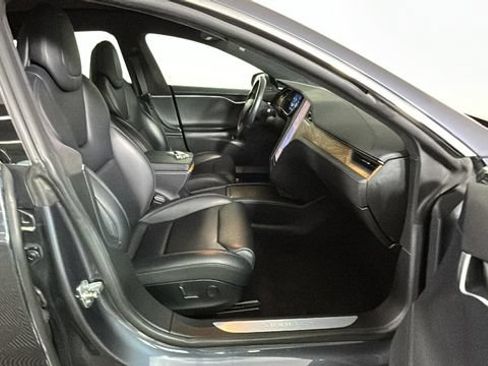 Used 2019 Tesla Model S 100D AWD/4WD image 30