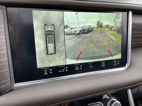 Used 2024 GMC Yukon XL Denali w/ Denali Reserve Package image 23