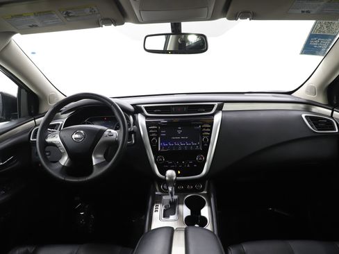 Used 2017 Nissan Murano Platinum image 13