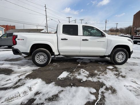 Used 2025 Chevrolet Colorado W/T w/ Advanced Trailering Package image 8