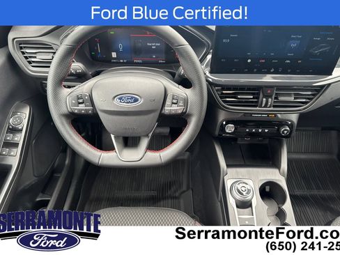 Certified 2025 Ford Escape ST-Line w/ Equipment Group 301A FWD image 17