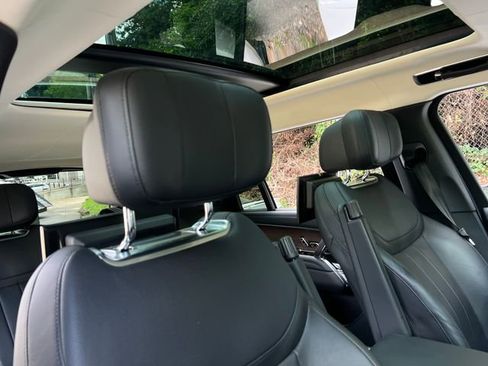 Used 2024 Land Rover Range Rover Long Wheelbase Autobiography image 53