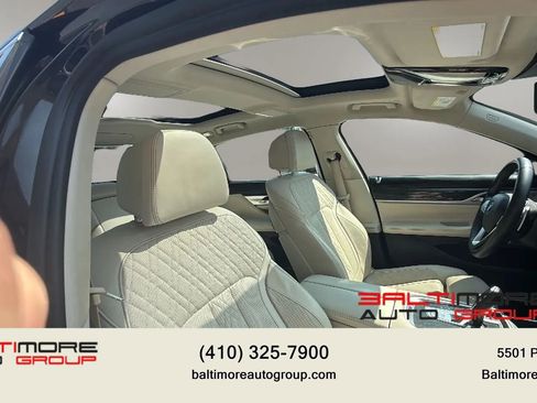 Used 2019 BMW 750i xDrive w/ Executive Package AWD/4WD image 23