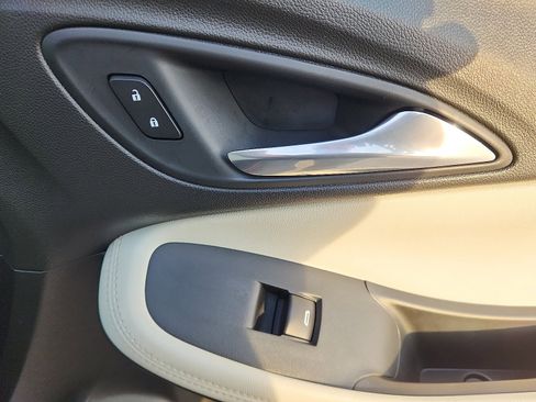 Used 2021 Buick Encore GX Essence w/ Advanced Technology Package image 35