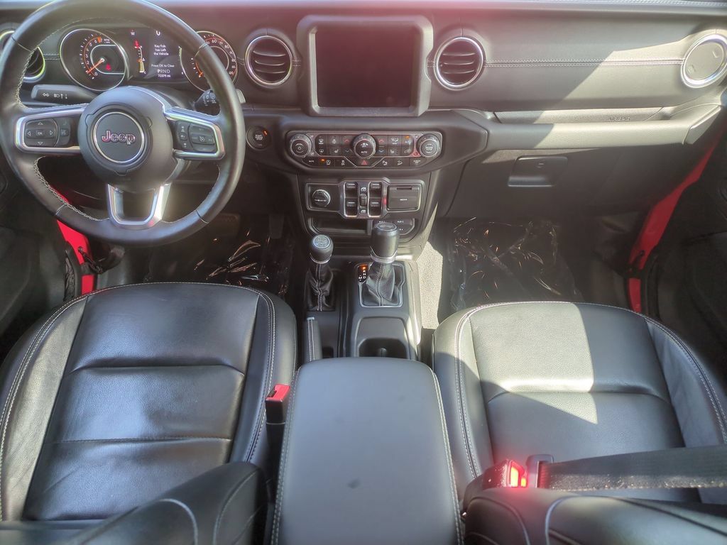 Used 2021 Jeep Wrangler Unlimited Sahara AWD/4WD image 17