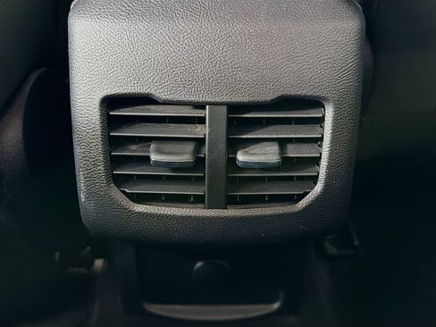 Used 2019 Ford Fusion SE image 23