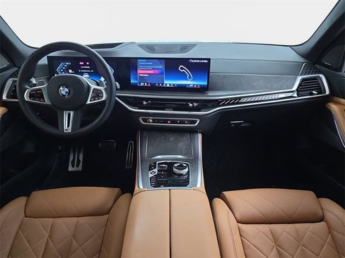 Used 2024 BMW X5 M60i image 13