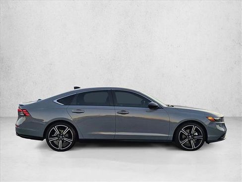 Used 2024 Honda Accord Sport image 4