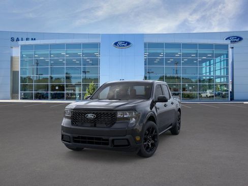 New 2025 Ford Maverick XLT w/ XLT Luxury Package image 4