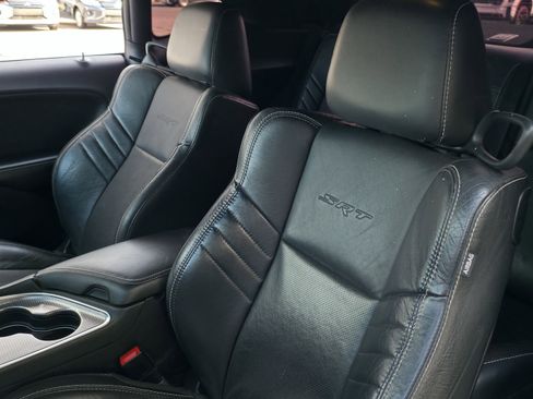 Used 2016 Dodge Challenger SRT Hellcat image 15