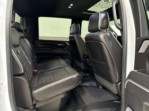 Used 2024 GMC Sierra 2500 AT4X image 71