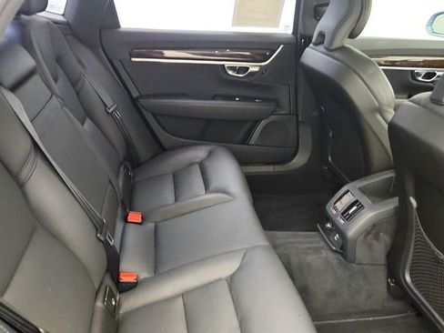 Used 2019 Volvo S90 T5 Momentum FWD image 23