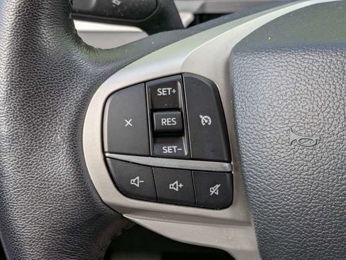 Used 2023 Ford Explorer XLT w/ Equipment Group 202A AWD/4WD image 28