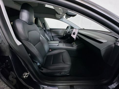 Used 2024 Tesla Model 3 image 29