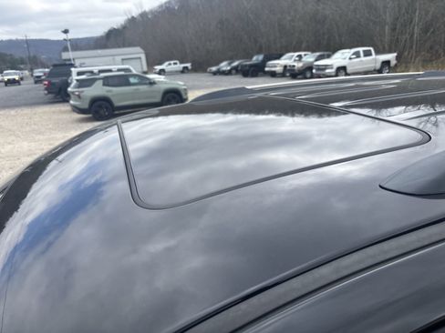 Used 2020 Jeep Grand Cherokee Limited image 21