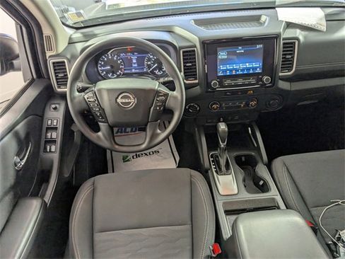 Used 2023 Nissan Frontier SV w/ Technology Package image 18