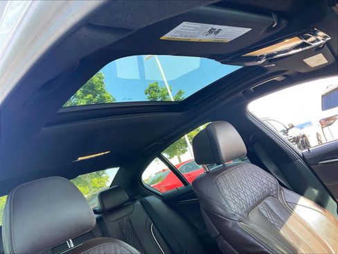 Used 2020 BMW M550i xDrive AWD/4WD image 23