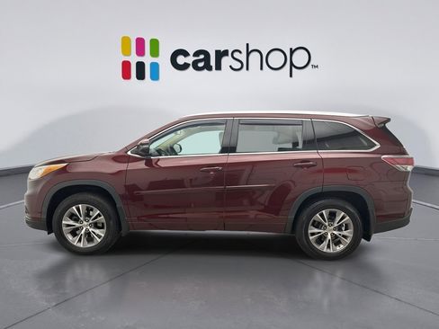 Used 2014 Toyota Highlander XLE image 2