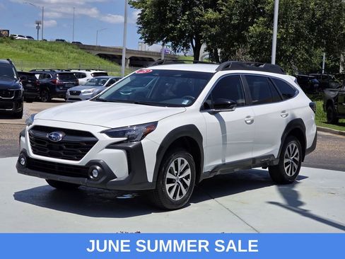 Used 2025 Subaru Outback Premium AWD/4WD image 7