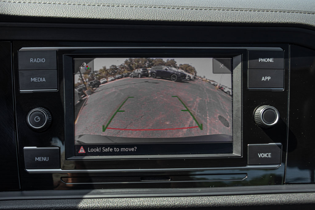 Certified 2024 Volkswagen Jetta SE FWD image 17