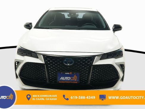 Used 2022 Toyota Avalon XSE w/ Carpet Mat Package (TMS) image 4