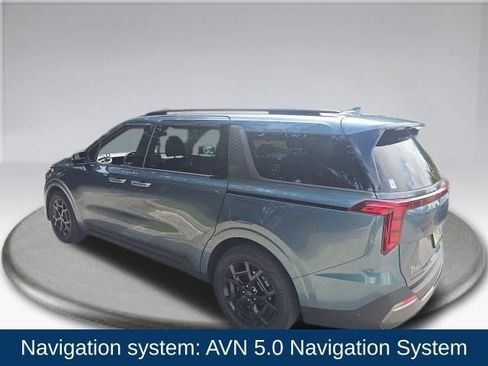 Used 2025 Kia Carnival SX w/ SX Dark Edition Package FWD image 9