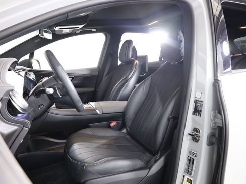 Used 2023 Mercedes-Benz EQS 580 4MATIC SUV image 28