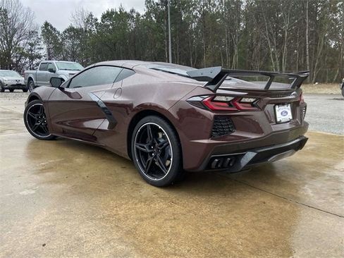 Used 2022 Chevrolet Corvette Stingray Coupe w/ 1LT image 5