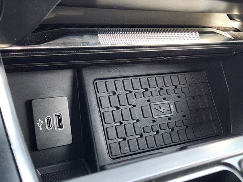 Used 2025 Ford F150 Raptor AWD/4WD image 31