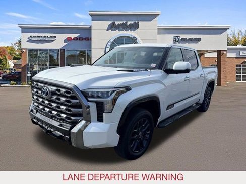 Used 2024 Toyota Tundra Platinum AWD/4WD image 4