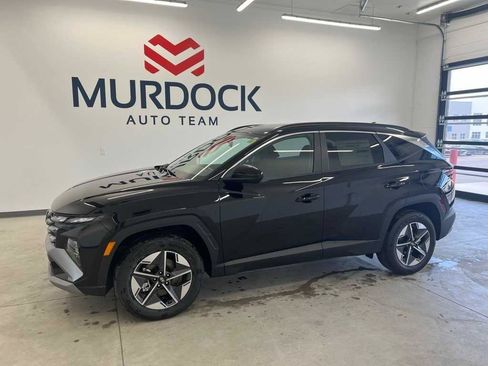 Certified 2025 Hyundai Tucson SEL AWD/4WD image 1