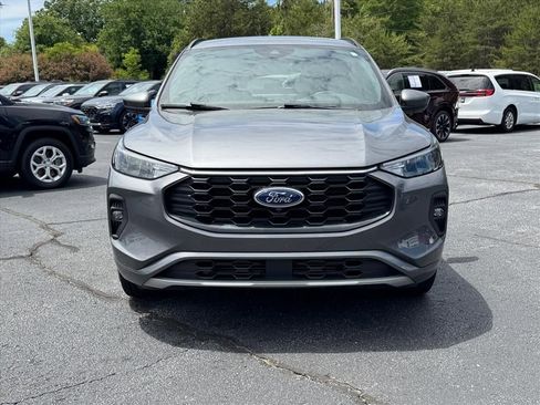 Used 2023 Ford Escape ST-Line Select w/ Tech Pack #2 AWD/4WD image 8
