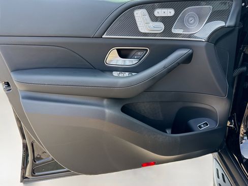 Used 2025 Mercedes-Benz GLS 63 AMG 4MATIC image 24