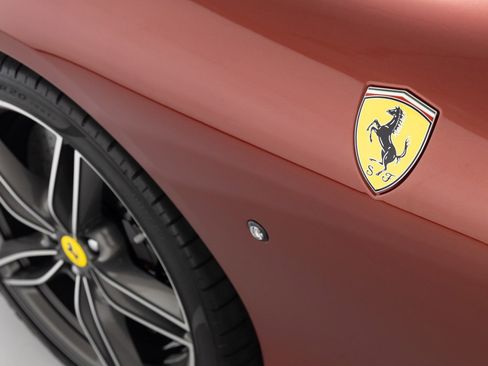Used 2022 Ferrari Roma image 39