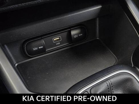 Certified 2025 Kia Soul LX w/ LX Technology Package FWD image 23
