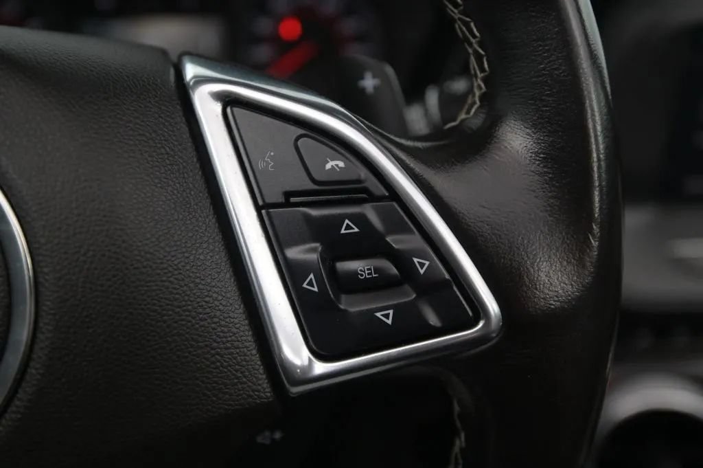 Used 2023 Chevrolet Camaro LT RWD image 23