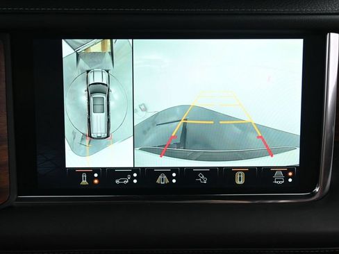Used 2023 GMC Yukon Denali Ultimate AWD/4WD image 33