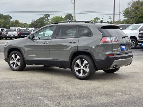 Used 2022 Jeep Cherokee Limited AWD/4WD image 6