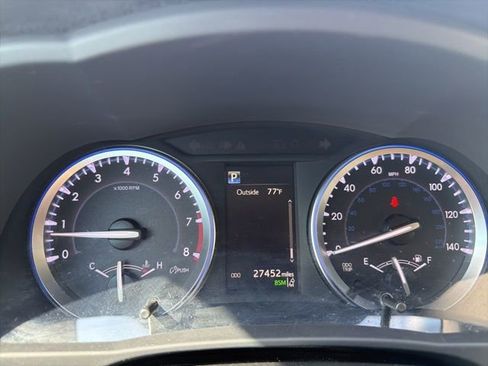 Used 2017 Toyota Highlander XLE image 23