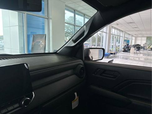 New 2025 Chevrolet Colorado Trail Boss AWD/4WD image 42