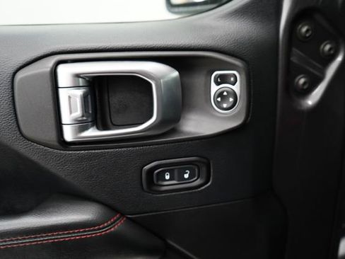 Used 2018 Jeep Wrangler Unlimited Rubicon w/ Dual Top Group image 10